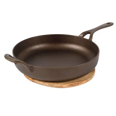 Bloomhouse Natural Bronze Finish Cast Iron Skillet With Long Handle, Helper Handle & Olive Wood Trivet – Olive 