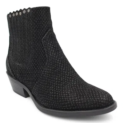 Blowfish Women's Caitlynn Shoes In Black Exotic Raven In Multi
