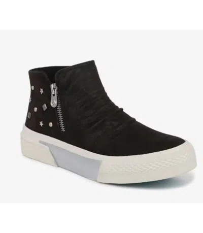 Blowfish Women's Wave Zip Shoe In Black In Multi