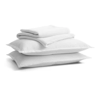 Blu Dot Ripple Coverlet Set - White / Putty Stitch / King