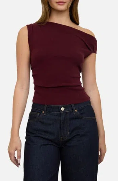 Blu Pepper Asymmetrical Rib Top In Burgundy