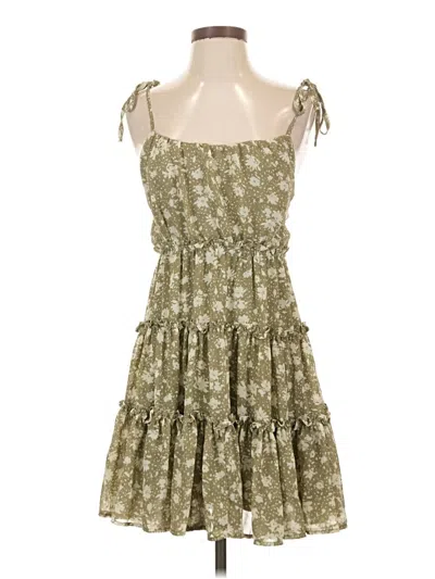 Pre-owned Blu Pepper Casual Dress In Green