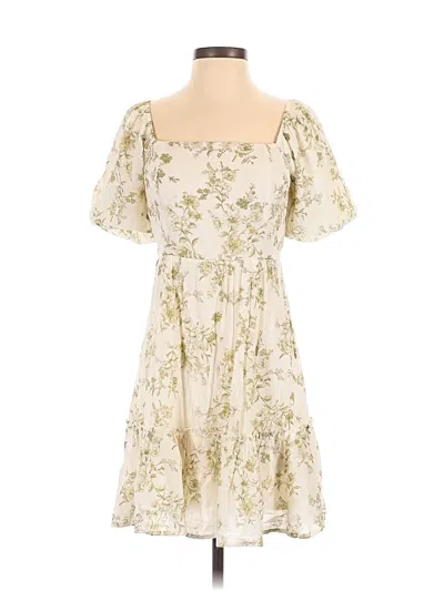 Pre-owned Blu Pepper Casual Dress In Ivory