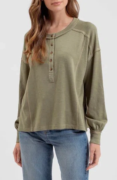 Blu Pepper Long Sleeve Henley In Olive