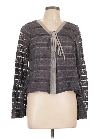 Pre-owned Blu Pepper Long Sleeve T-shirt In Gray