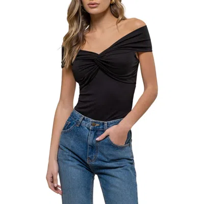 Blu Pepper Off The Shoulder Knit Crop Top In Black