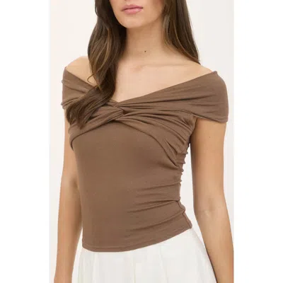 Blu Pepper Off The Shoulder Knit Crop Top In Brown
