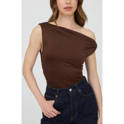 Blu Pepper One-shoulder Top In Brown