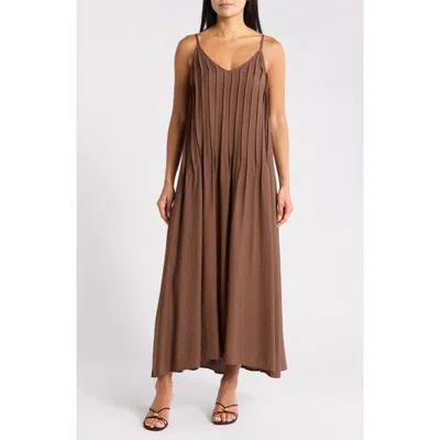 Blu Pepper Pleated Maxi Sundress In Brown