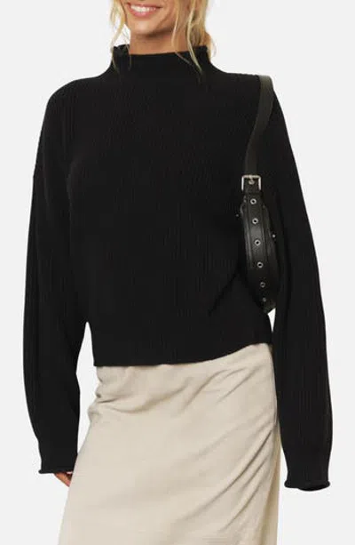 Blu Pepper Ribbed Mock Neck Cropped Sweater In Black