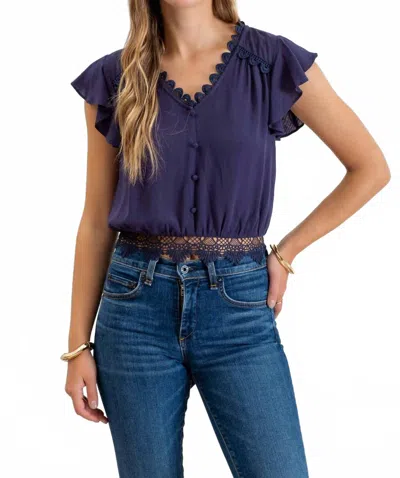 Blu Pepper Scallop Lace Trim Back Tie Short Sleeve Crop Top In Navy In Blue