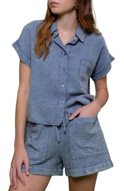 Blu Pepper Short Sleeve Cotton Button Front Top In Blue