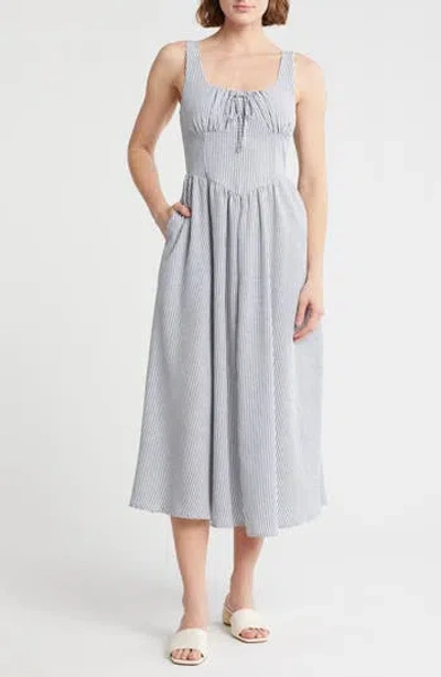 Blu Pepper Sleeveless Midi Dress In Navy