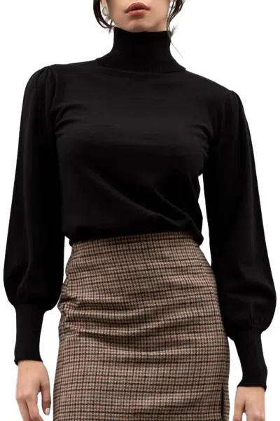 Blu Pepper Solid High Turtle Neck Long Sleeve Knit Top In Black