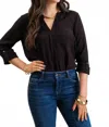 Blu Pepper Split Neck Back Button Three Quarter Tab Sleeve Top In Black In Black