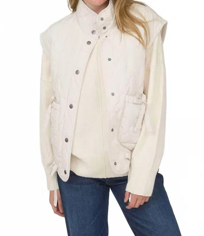 Blu Pepper Tie-detail Snap-button Quilted Puffer Western Vest In Champagne In White