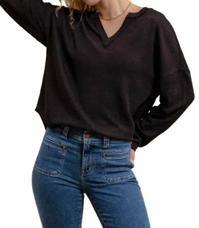 Blu Pepper Women's Pullover Top In Black
