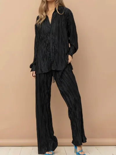 Blue B Accordion Mini Pleat Long Blouse And Pant Set In Black