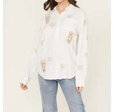 Blue B Boot Stitch Cowgirl Embroidered Button-up In White