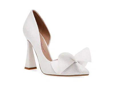 Blue By Betsey Johnson Nobble In White