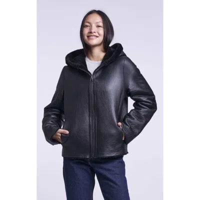 Blue Duck Cropped Shearling Jacket In Black