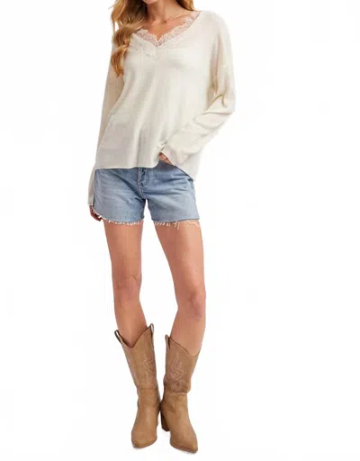 Bluivy Lace Trimmed V-neck Top In White In Pink