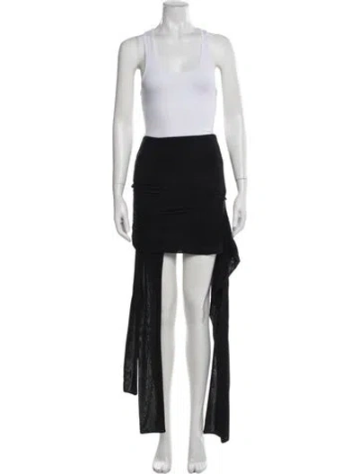 Pre-owned Blumarine Scoop Neck Sleeveless Top In Black