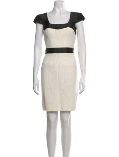Pre-owned Blumarine Square Neckline Knee-length Dress In Neutral