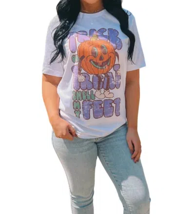 Blume + Co. Trick Or Treat Smell My Feet Graphic Tee In White In Purple