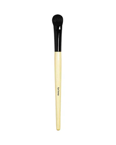 BOBBI BROWN EYE SWEEP BRUSH,E59W01