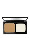 Bobbi Brown Skin Weightless Powder Foundation In Warm Honey (deep Tanned Beige With Yello