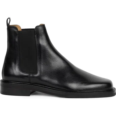 Bobbies Grant Boots In Black