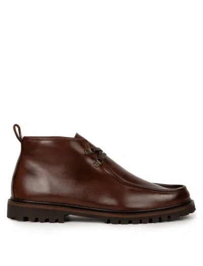 Bobbies Leander Boots In Brown