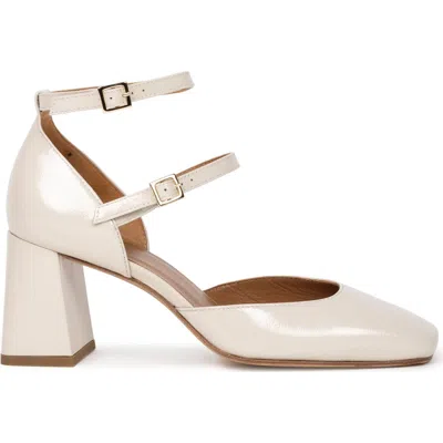 Bobbies Mischa Pumps & Mary Janes In White