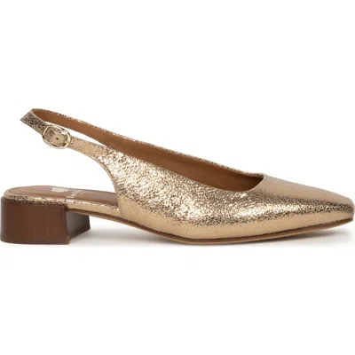 Bobbies Tao Pumps & Mary Janes In Gold
