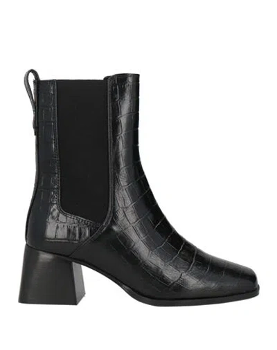 Bobbies Woman Ankle Boots Black Size 7 Leather In Multi