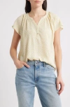 Bobeau Daisy Print Henley Top In Yellow