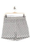 Bobeau Daisy Print Pull-on Shorts In White