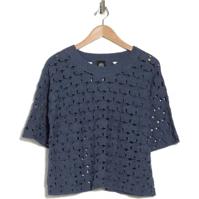 Bobeau Floral Crochet Short Sleeve Top In Flint Stone