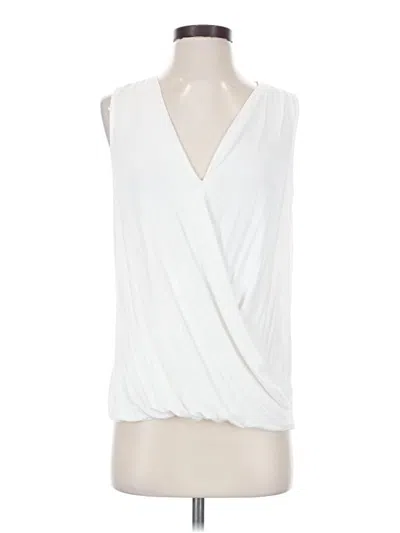 Pre-owned Bobeau Sleeveless T-shirt In White