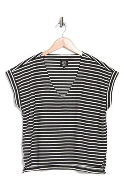 Bobeau V-neck Short Sleeve Top