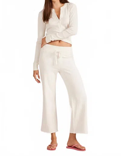 Bobi Comfort Waist Crop Flare Pant In Pearl In White