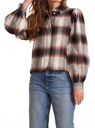 Bobi Crop Puff Sleeve Shirt With Pocket In Brown Plaid In Grey
