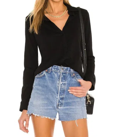 Bobi Dee Classic Button Front Shirt In Black