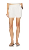 Bobi Easy Short In White