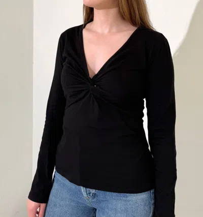 Bobi Front Knot Tee In Black