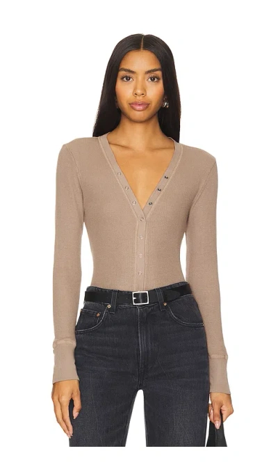 Bobi Long Sleeve In Hazelnut