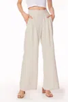 Bobi Pleated Wide Leg Pants In Oatmeal In White