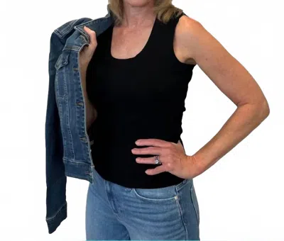 Bobi Shell Tank Top In Black