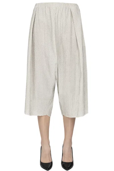 Boboutic Textured Fabric Bermuda In White